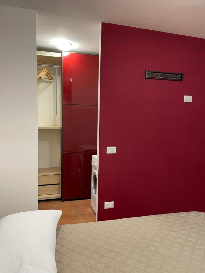 Ground Floor Studio - Monolocale Max 2 Ospiti - Fiumicino Aeroporto E Fiera - Self Check-In Apartment Exterior photo